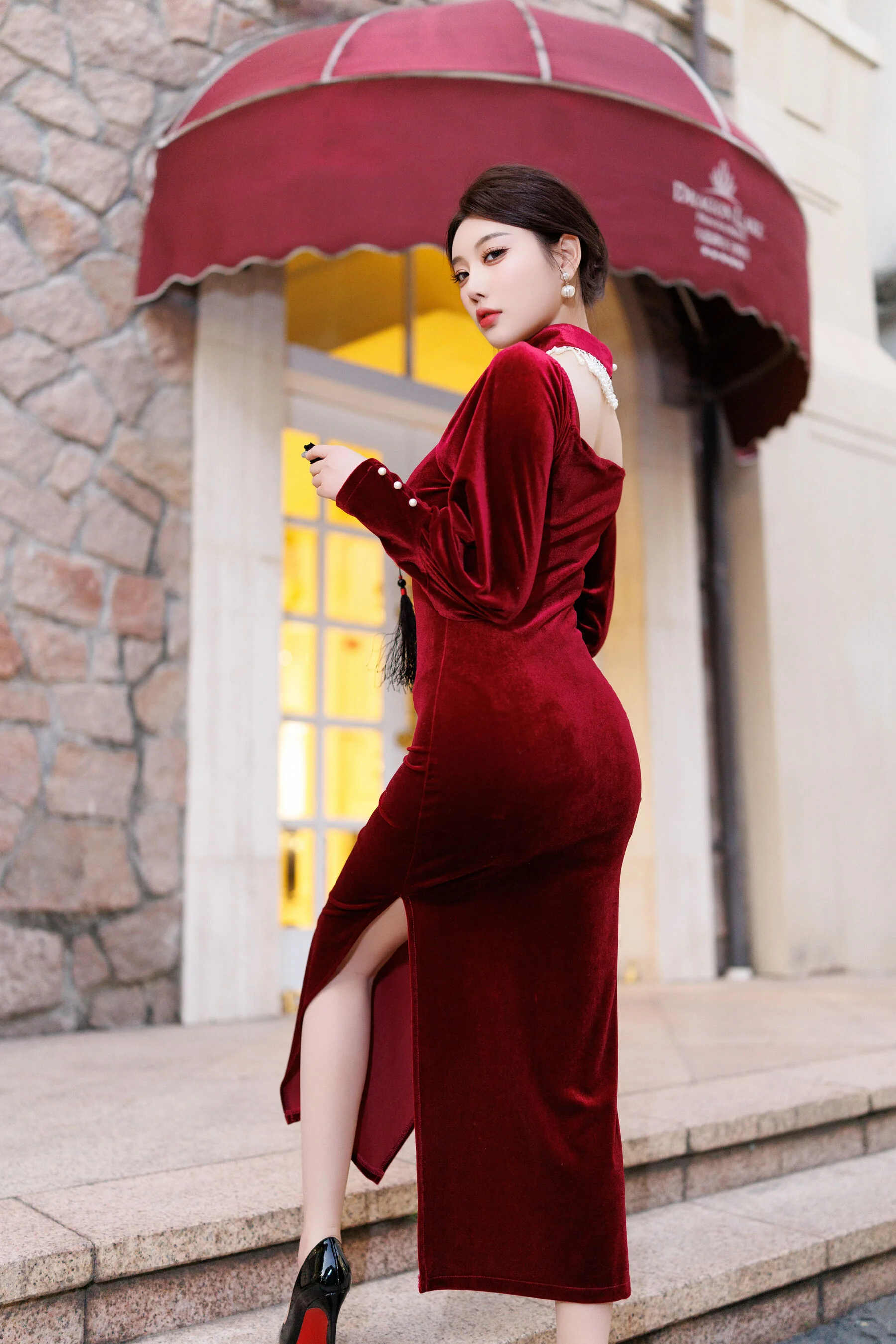 [私购流出] 杨晨晨 Vol. 9831 114P 第29张（杨晨晨）