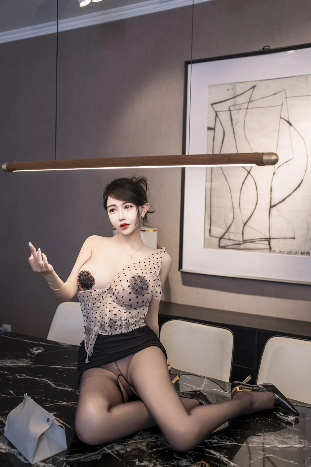 [内购无水印] 李若汐 秀人网模特 厨房女仆 90P 第47张（李若汐）