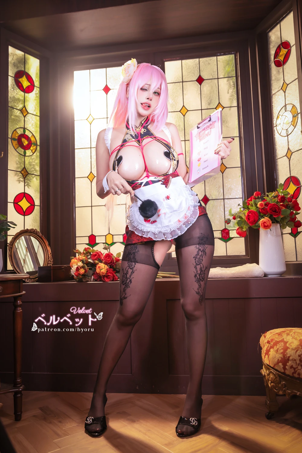 [日本性感萝莉Byoru] Cosplay 日本性感萝莉Byoru – Velvet Maid Nikke 薇尔维特女仆 50P - 第 2 张写真