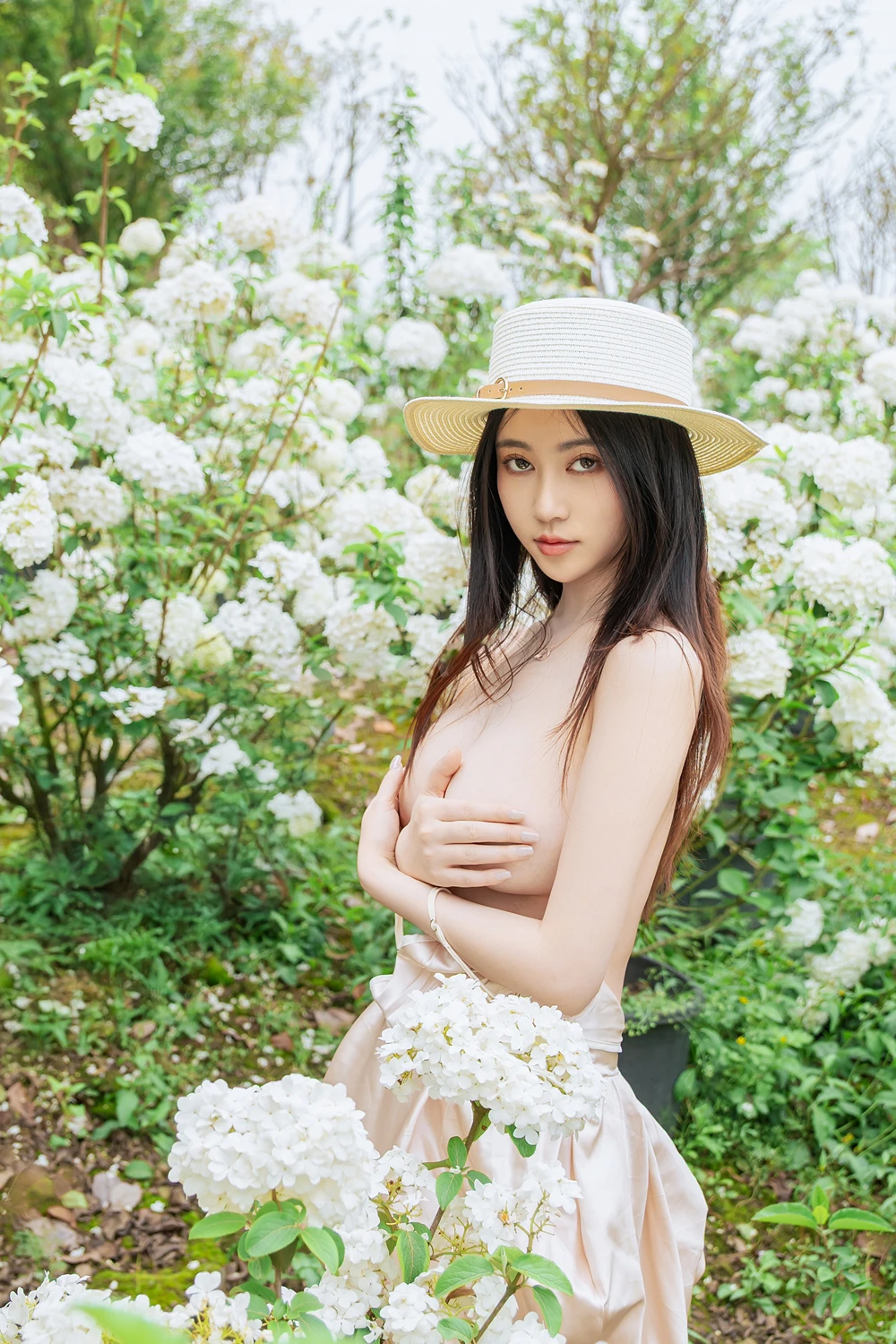 [年年Nnian] Cosplay 年年Nnian – 木绣球 & 夏日小院 90P - 第 10 张写真