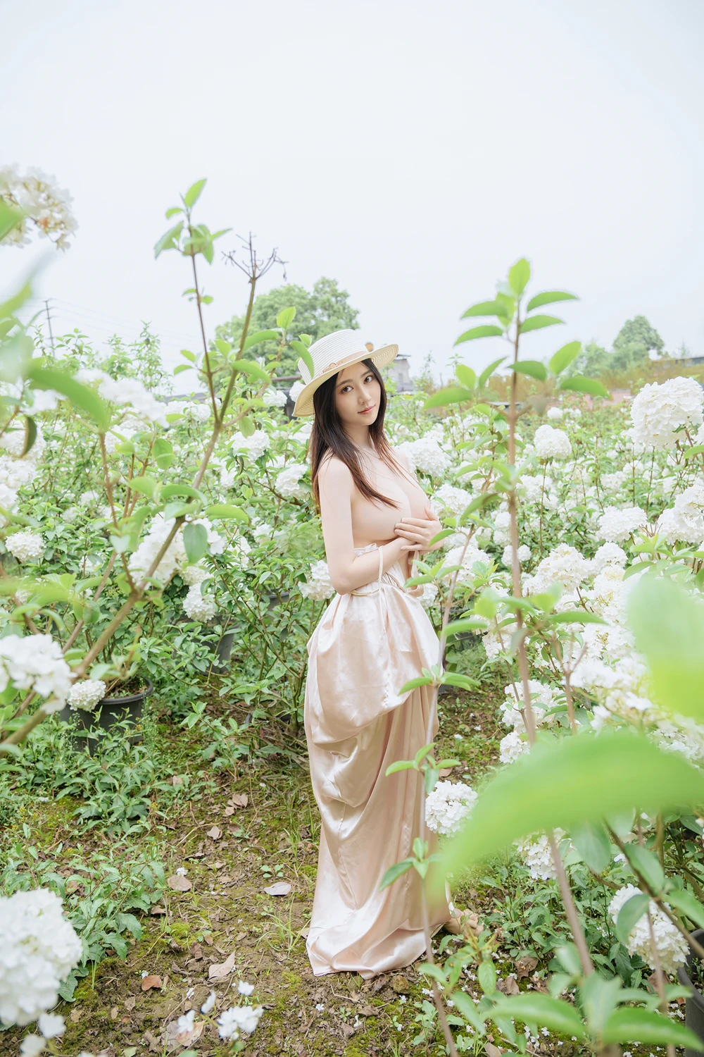 [年年Nnian] Cosplay 年年Nnian – 木绣球 & 夏日小院 90P - 第 12 张写真