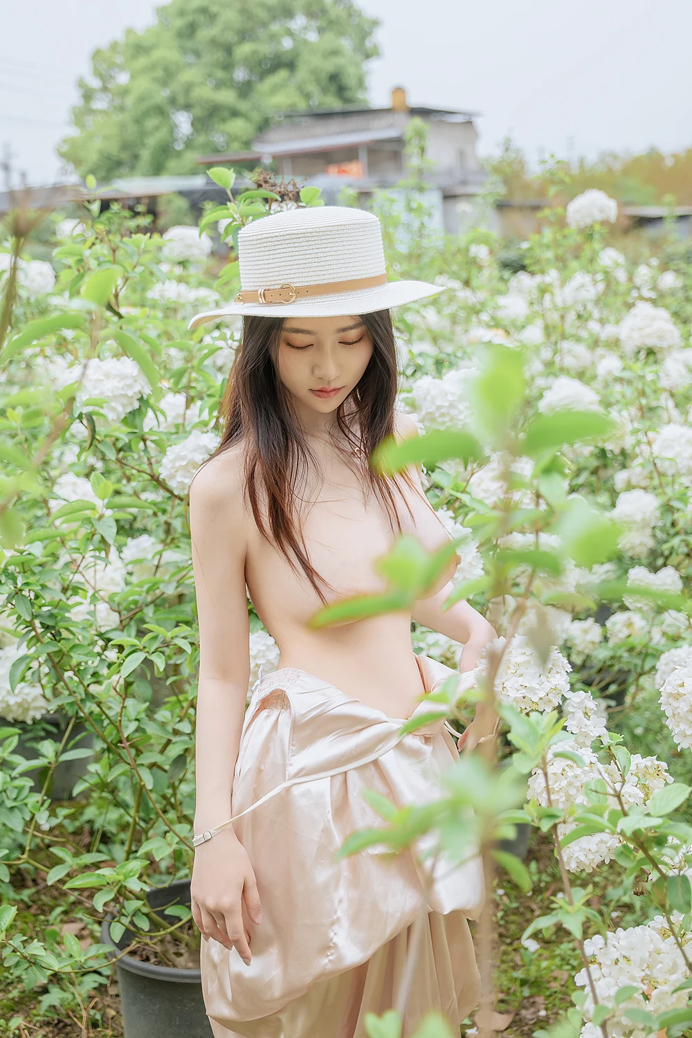 [年年Nnian] Cosplay 年年Nnian – 木绣球 & 夏日小院 90P - 第 13 张写真