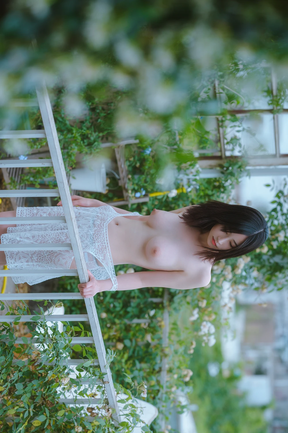 [年年Nnian] Cosplay 年年Nnian – 木绣球 & 夏日小院 90P - 第 55 张写真