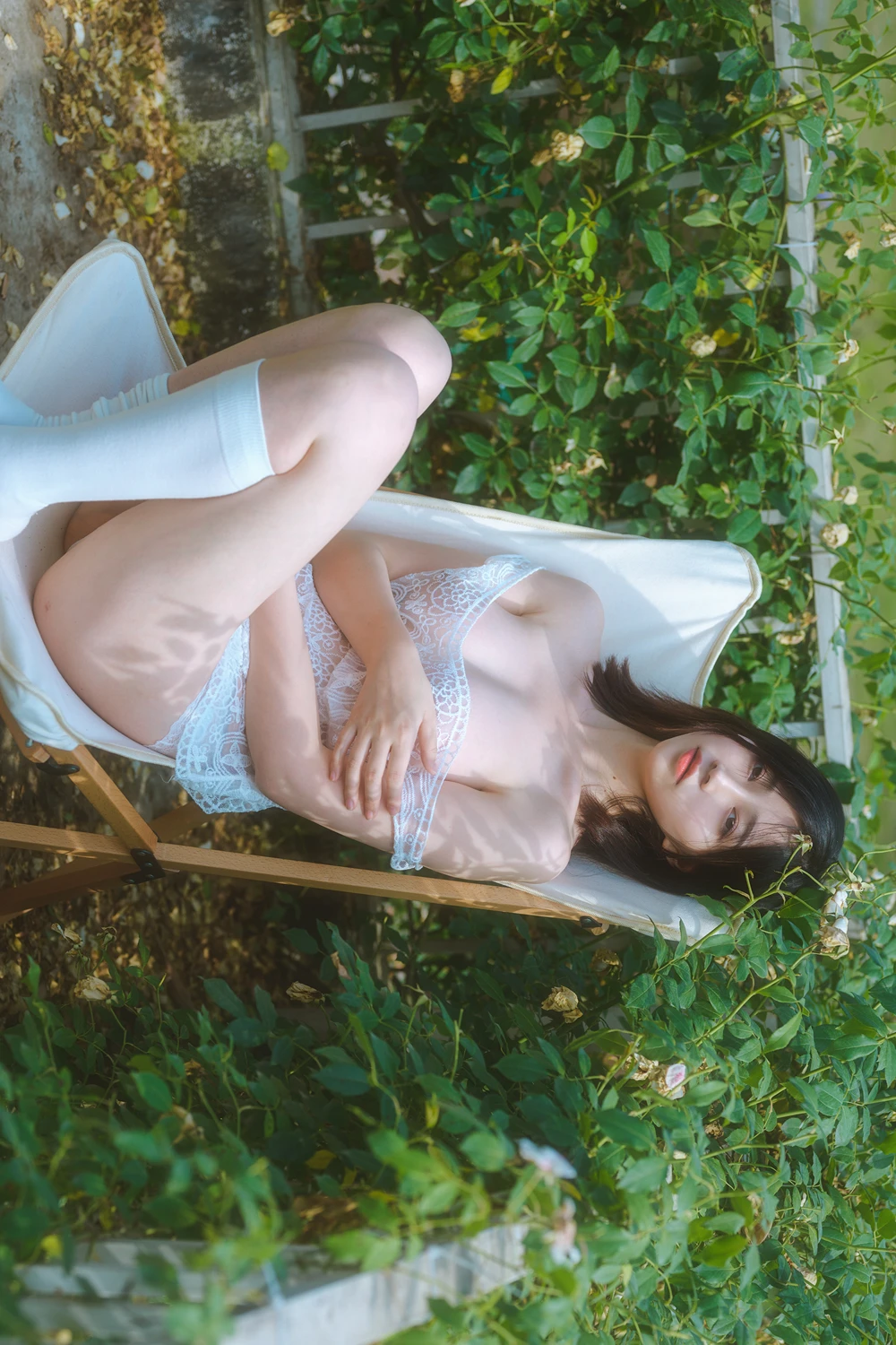 [年年Nnian] Cosplay 年年Nnian – 木绣球 & 夏日小院 90P - 第 89 张写真