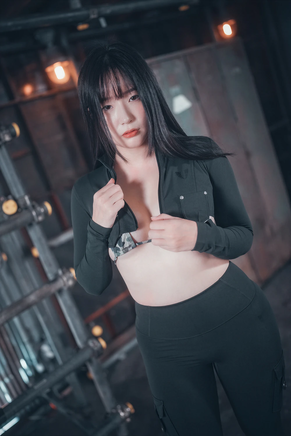[DJAWA] PIA 피아 – DJAWA 「Loose and Tight Combat Green & Camo」 76P - 第 13 张写真