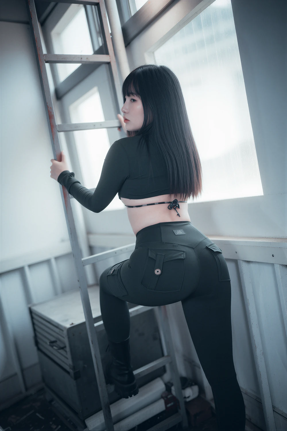 [DJAWA] PIA 피아 – DJAWA 「Loose and Tight Combat Green & Camo」 76P - 第 34 张写真