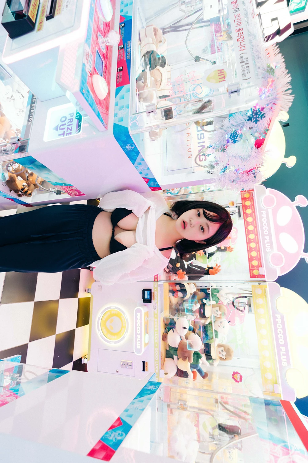 [PhotoBook] EunWoo 은우 – Haivia Photobook 「Video Room」 150P - 第 6 张写真
