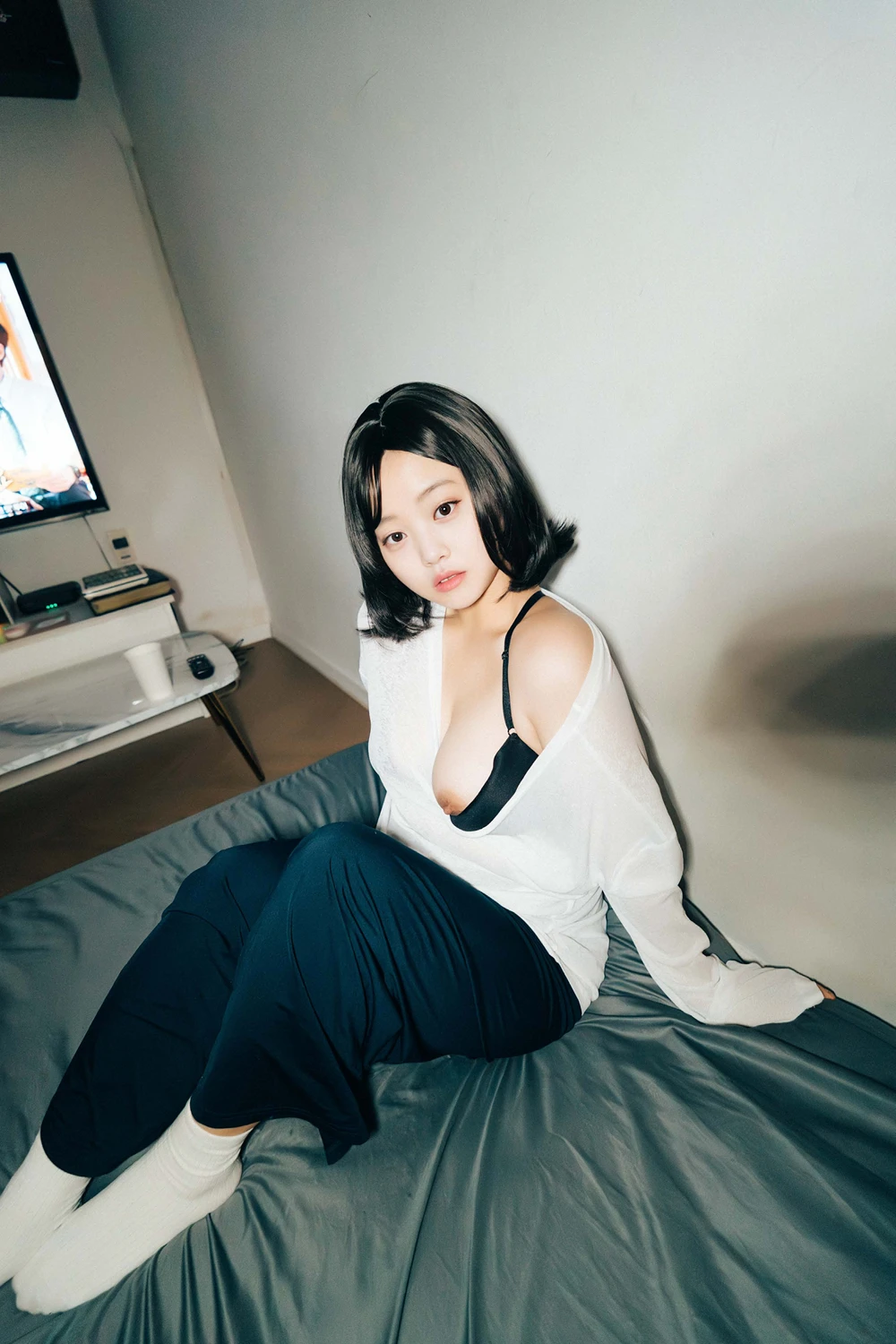[PhotoBook] EunWoo 은우 – Haivia Photobook 「Video Room」 150P - 第 12 张写真