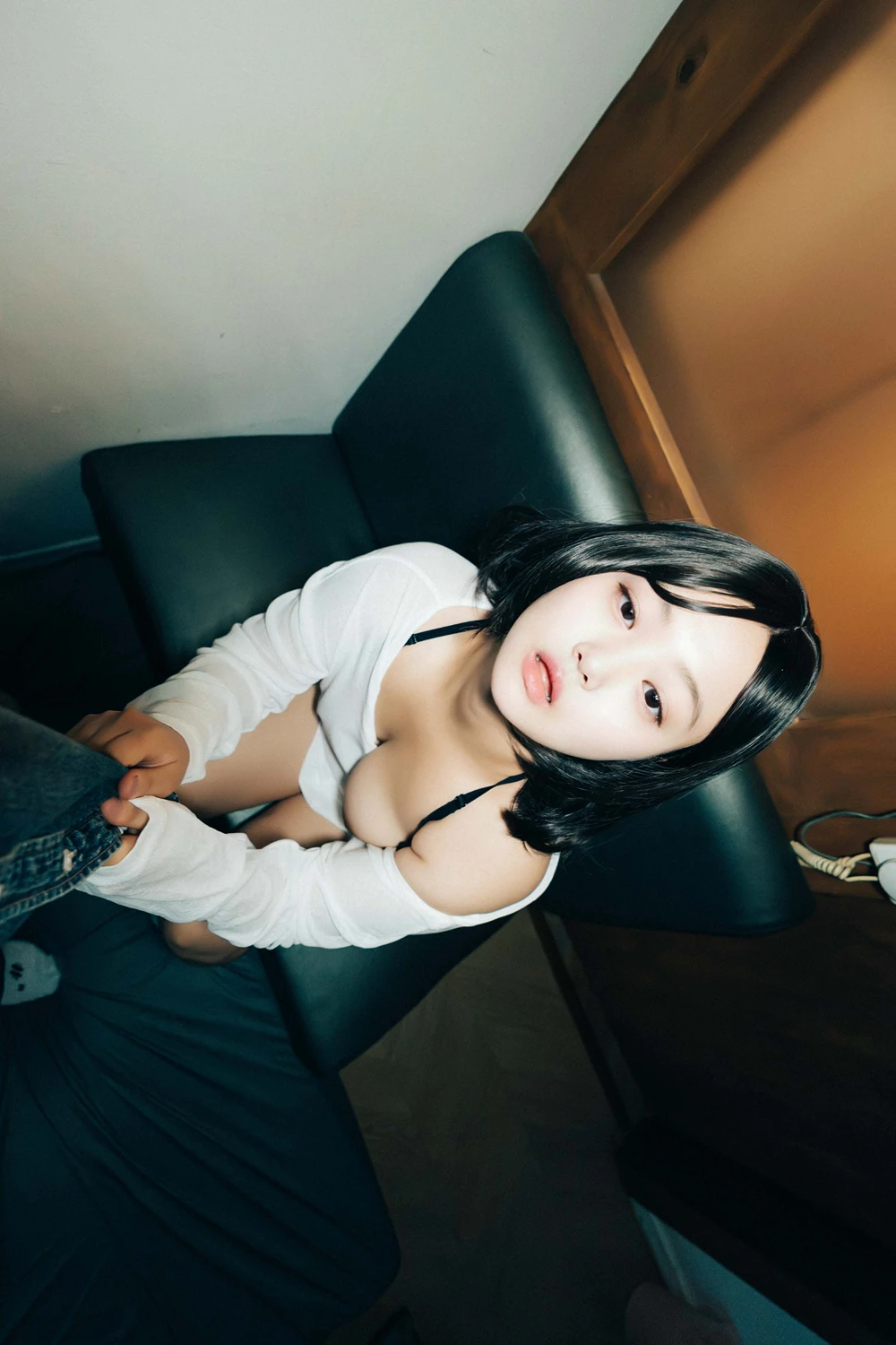 [PhotoBook] EunWoo 은우 – Haivia Photobook 「Video Room」 150P - 第 58 张写真