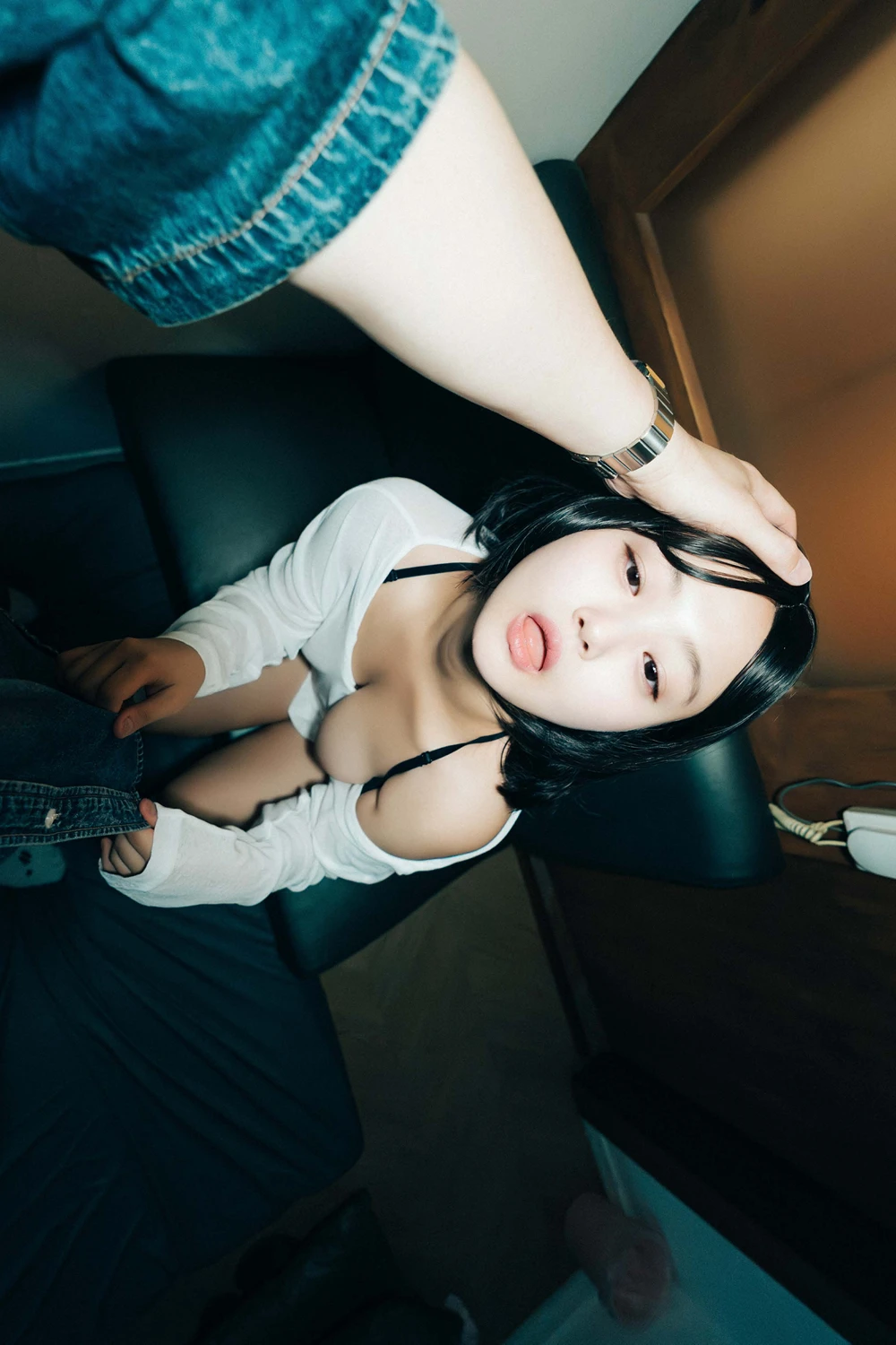 [PhotoBook] EunWoo 은우 – Haivia Photobook 「Video Room」 150P - 第 59 张写真