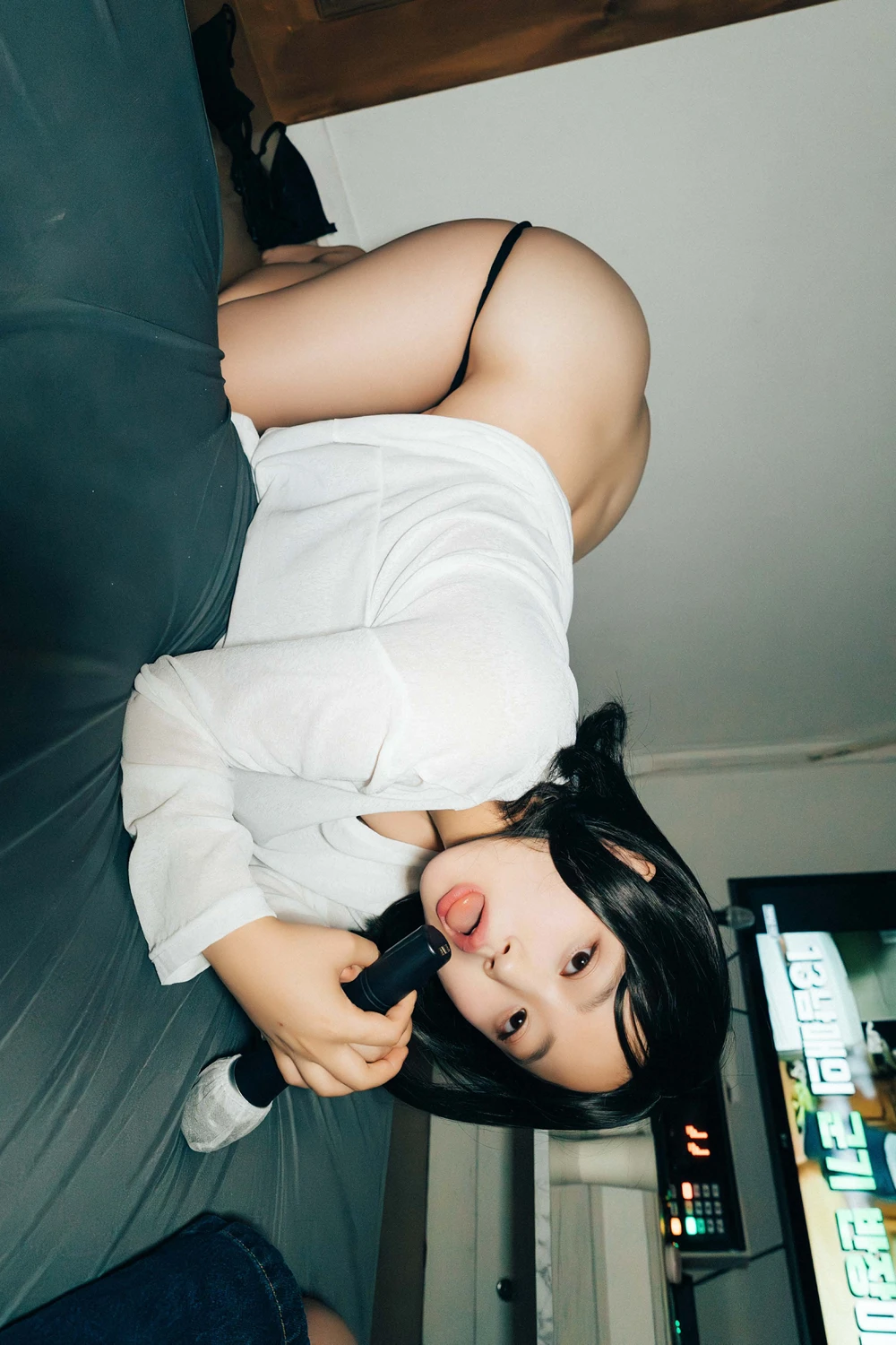 [PhotoBook] EunWoo 은우 – Haivia Photobook 「Video Room」 150P - 第 100 张写真