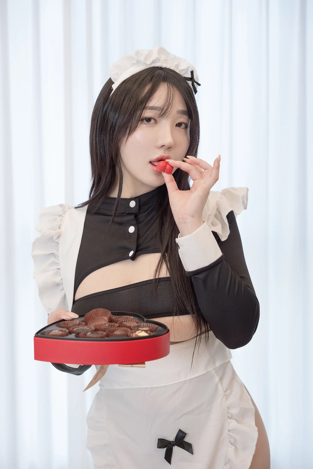 [Digital Photobook] Son Yeeun 손예은 – Photobook 「Valentine’s Day」 77P - 第 11 张写真
