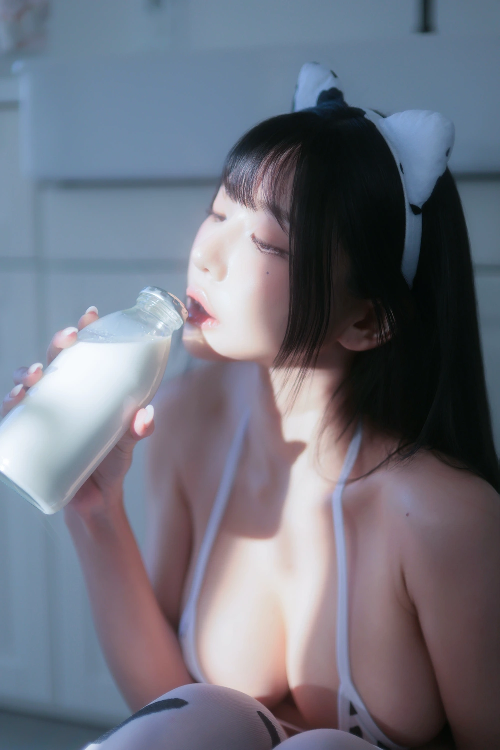 [Digital Photobook] Dongeuran 동그란 – PhotoBook 「Milk Cow #01」 135P - 第 26 张写真
