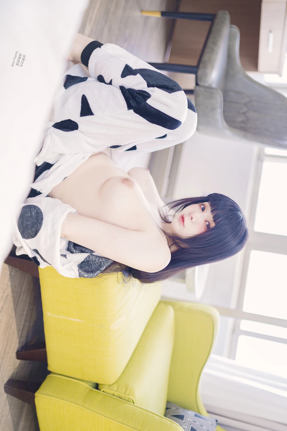 [落落Raku] Cosplay 落落Raku – 奶牛Milky & 白衣小猫Kitten 100P - 第 35 张写真