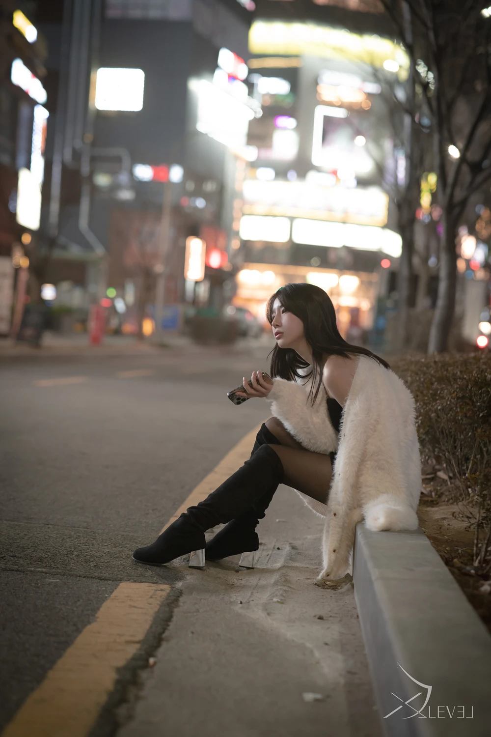 [LE] Yeha 예하 – X-LEVEL 「Black Out」 96P - 第 5 张写真