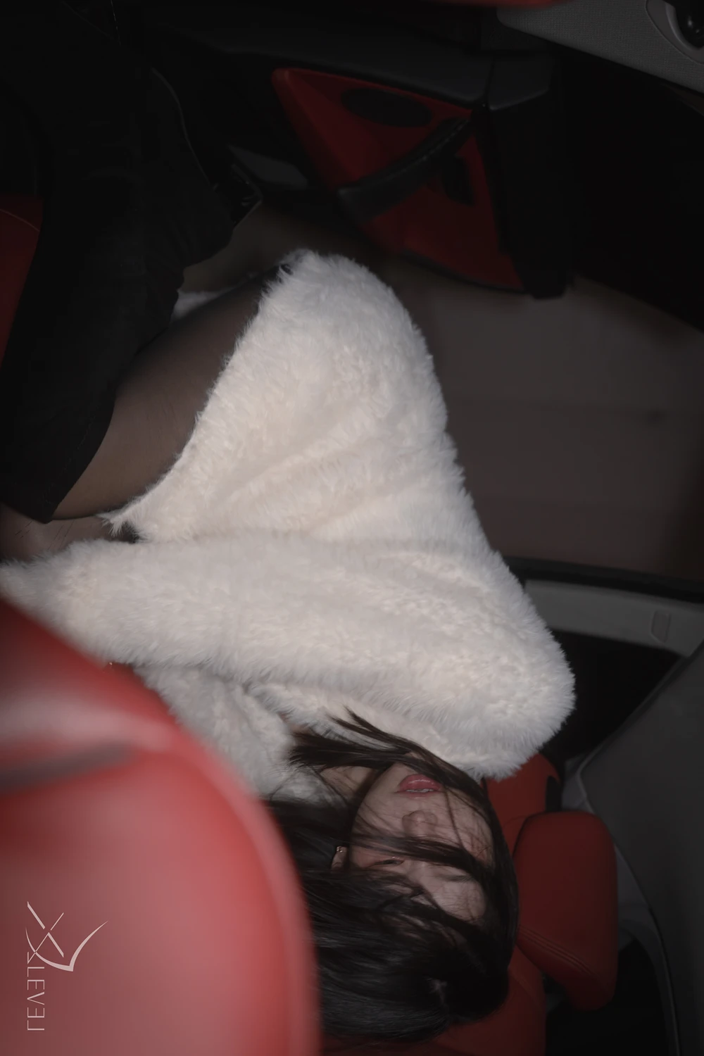 [LE] Yeha 예하 – X-LEVEL 「Black Out」 96P - 第 13 张写真