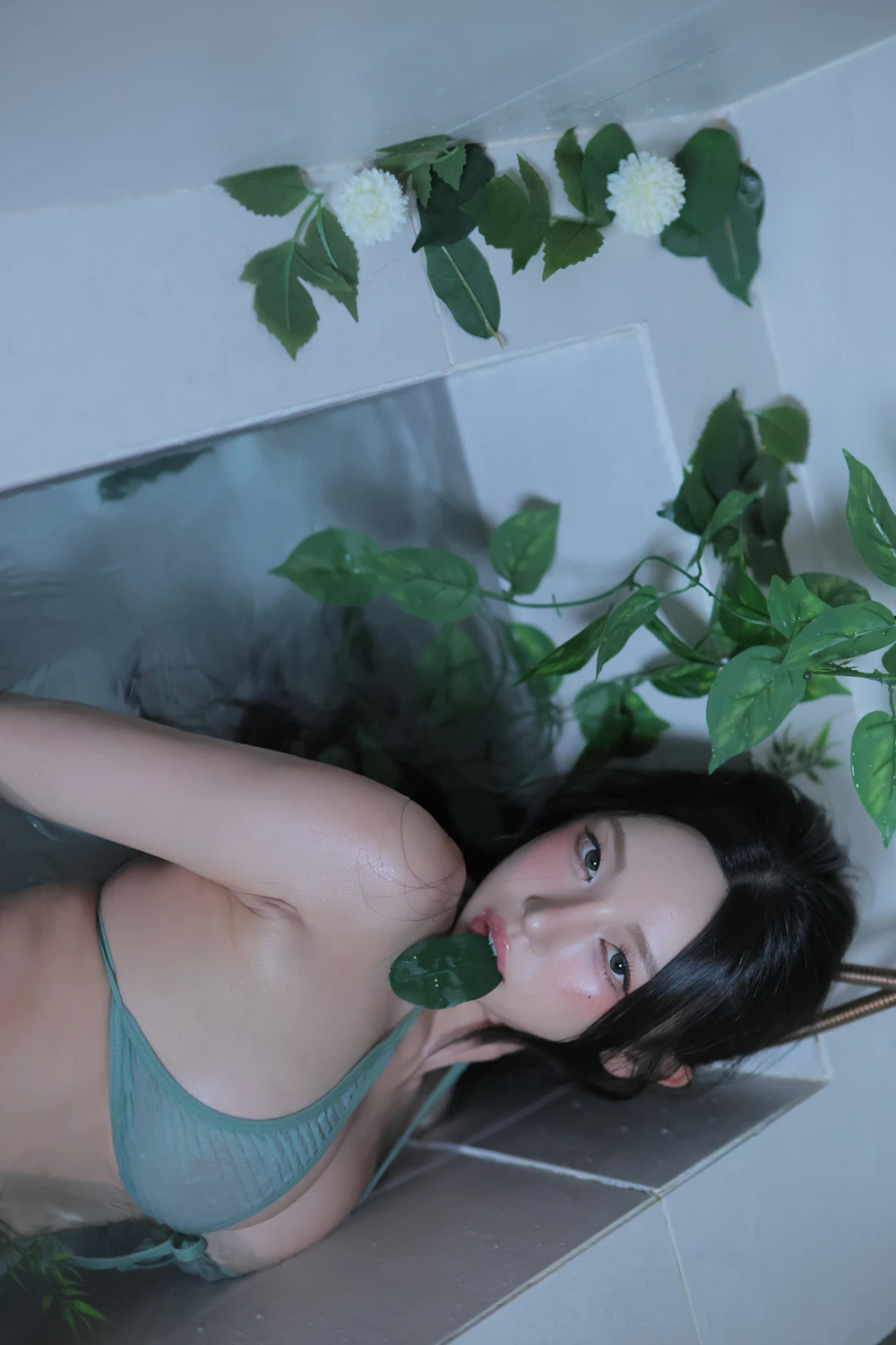 [Digital Photobook] Dongeuran 동그란 – PhotoBook 「Green」 Vol.02 135P - 第 112 张写真