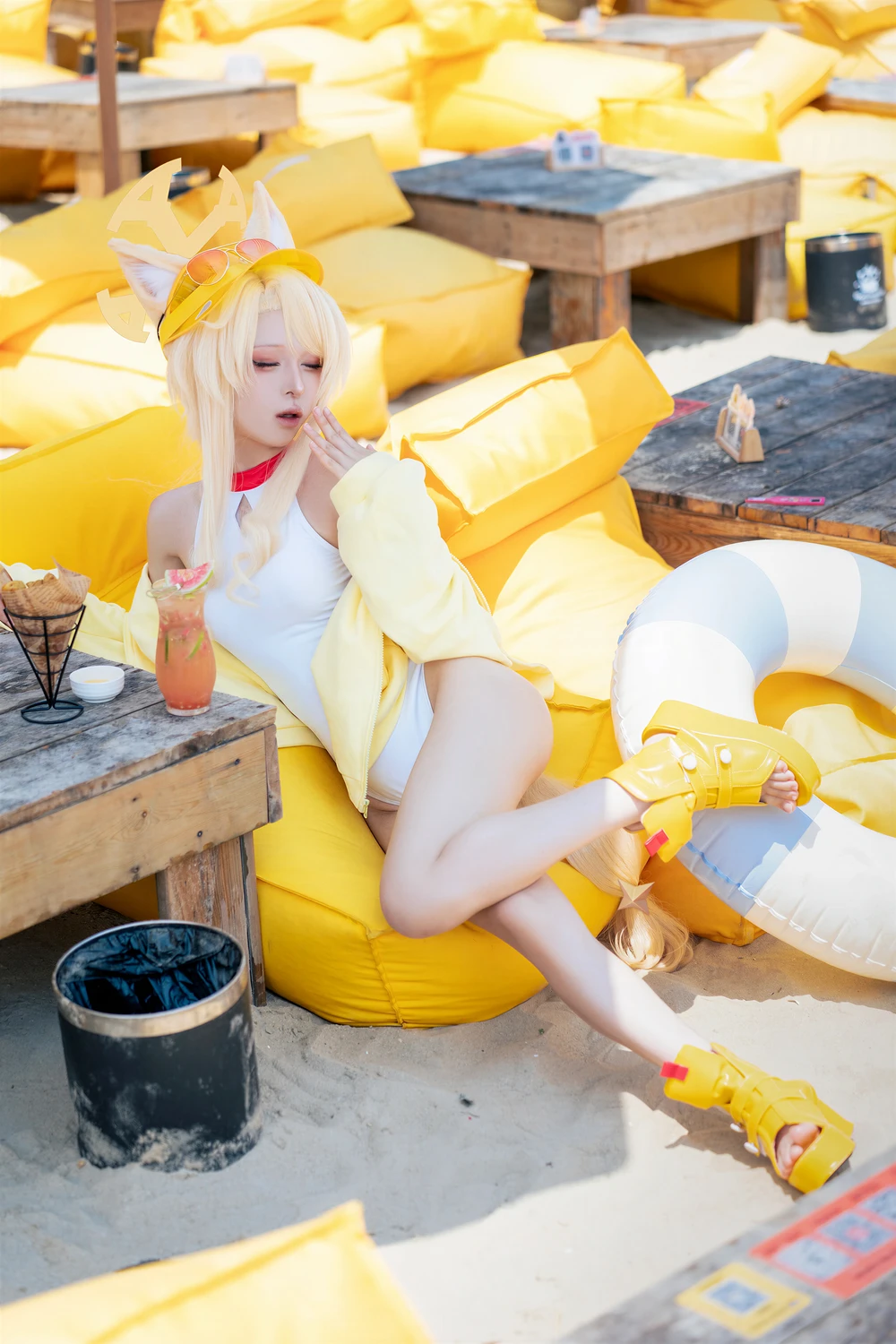 [矢量鱼] Cosplay 矢量鱼 – 蔚蓝档案 百合园圣娅 泳装 70P - 第 12 张写真