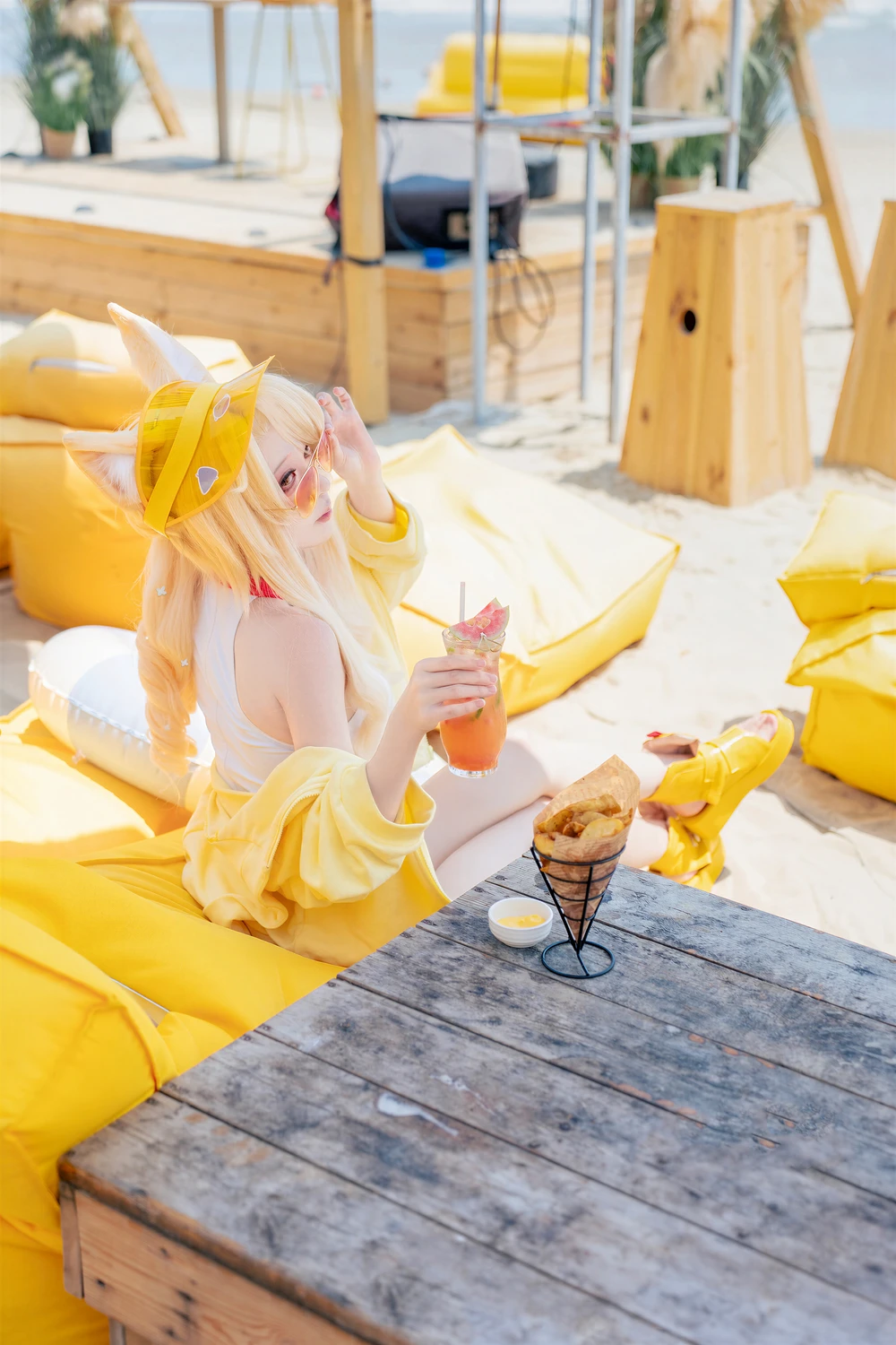 [矢量鱼] Cosplay 矢量鱼 – 蔚蓝档案 百合园圣娅 泳装 70P - 第 16 张写真