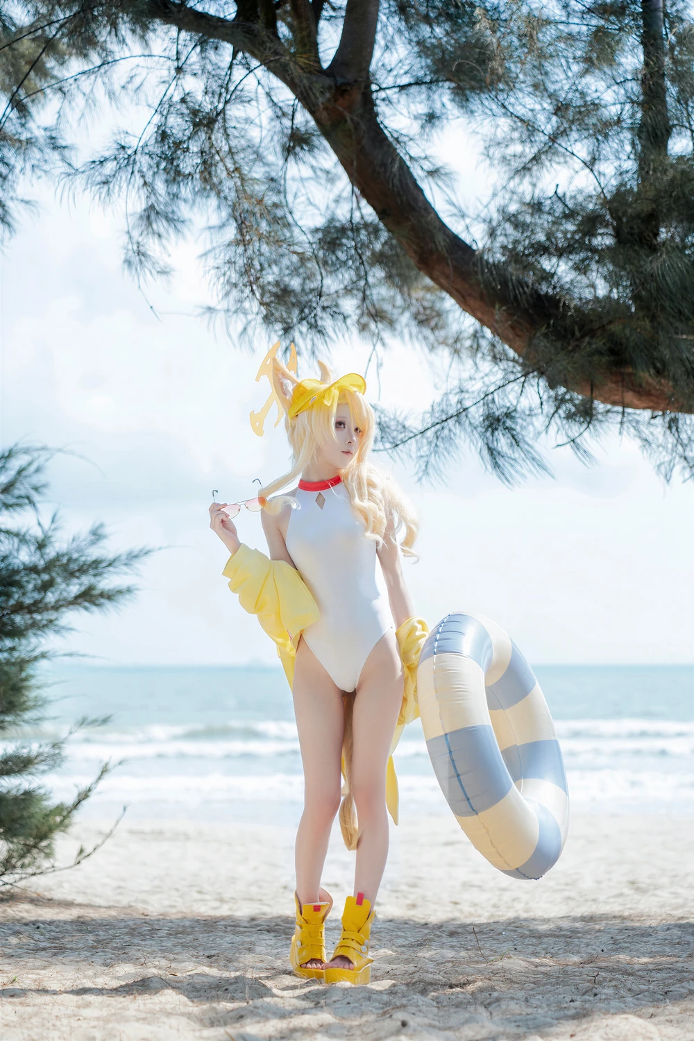 [矢量鱼] Cosplay 矢量鱼 – 蔚蓝档案 百合园圣娅 泳装 70P - 第 56 张写真