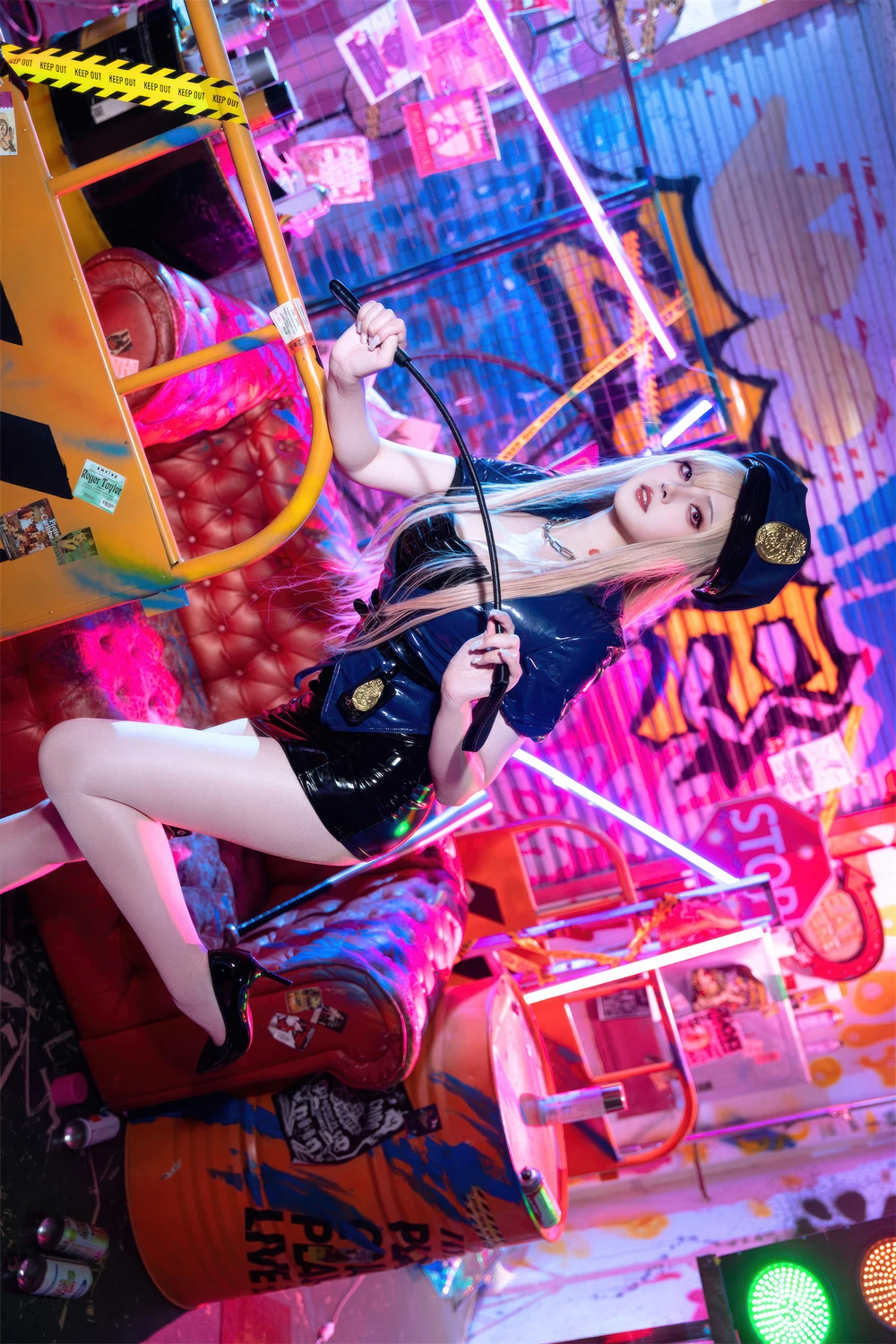 [Natsuko夏夏子] Cosplay Natsuko夏夏子 – 喜多川海梦女警 60P - 第 12 张写真
