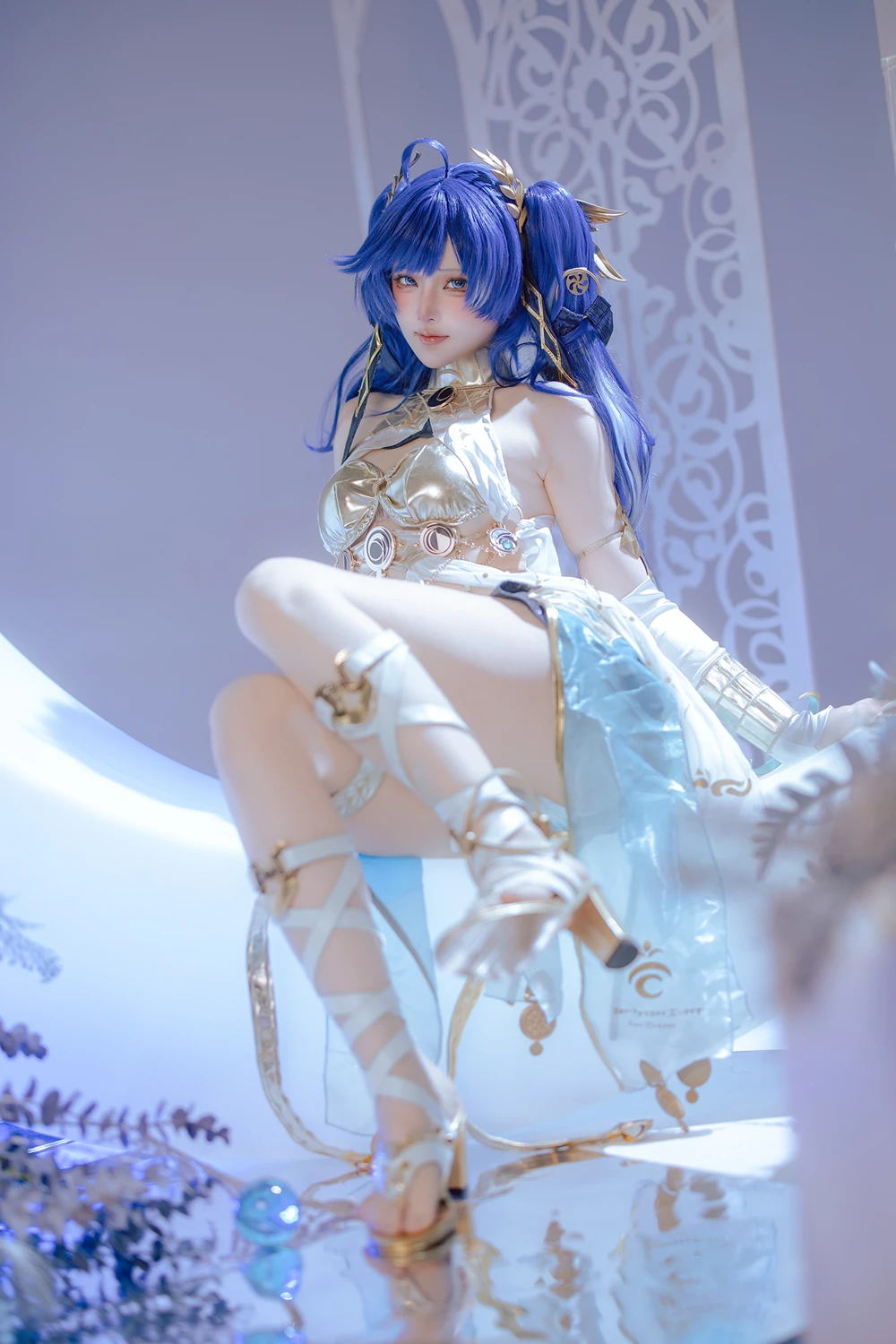 [屿鱼] Cosplay 屿鱼 – 鸣潮 尤诺 60P - 第 4 张写真