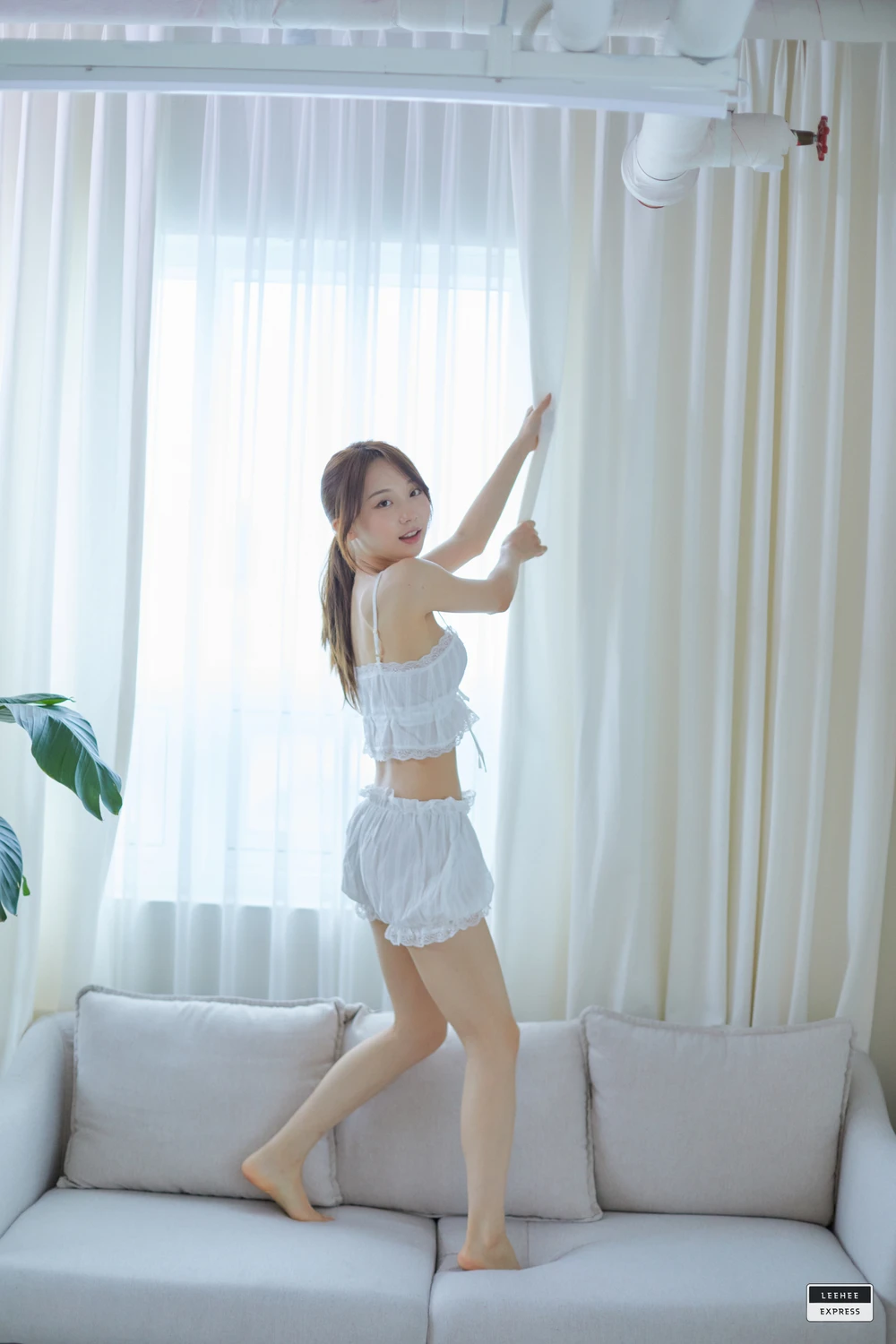 [Leehee Express] S.O – Leehee Express LEBE-043B 48P - 第 25 张写真