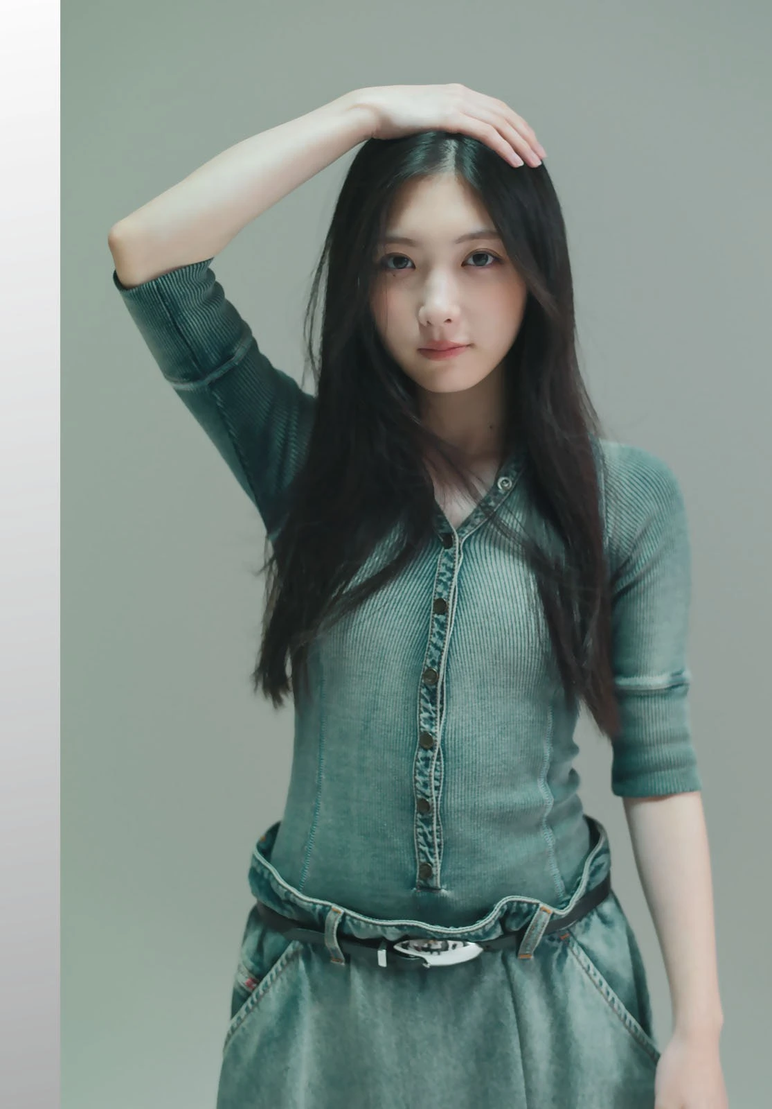 [Shonen Magazine 週刊少年マガジン] Airi Taniguchi 谷口愛季 – Shonen Magazine 2026 No.46 (週刊少年マガジン 2026年46号) 9P - 第 3 张写真