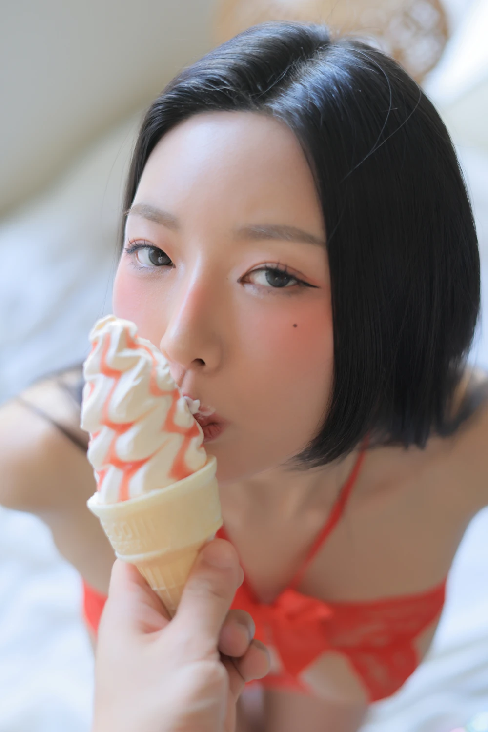 [Digital Photobook] Dongeuran 동그란 – PhotoBook 「Merry Santa」 Vol.02 110P - 第 37 张写真