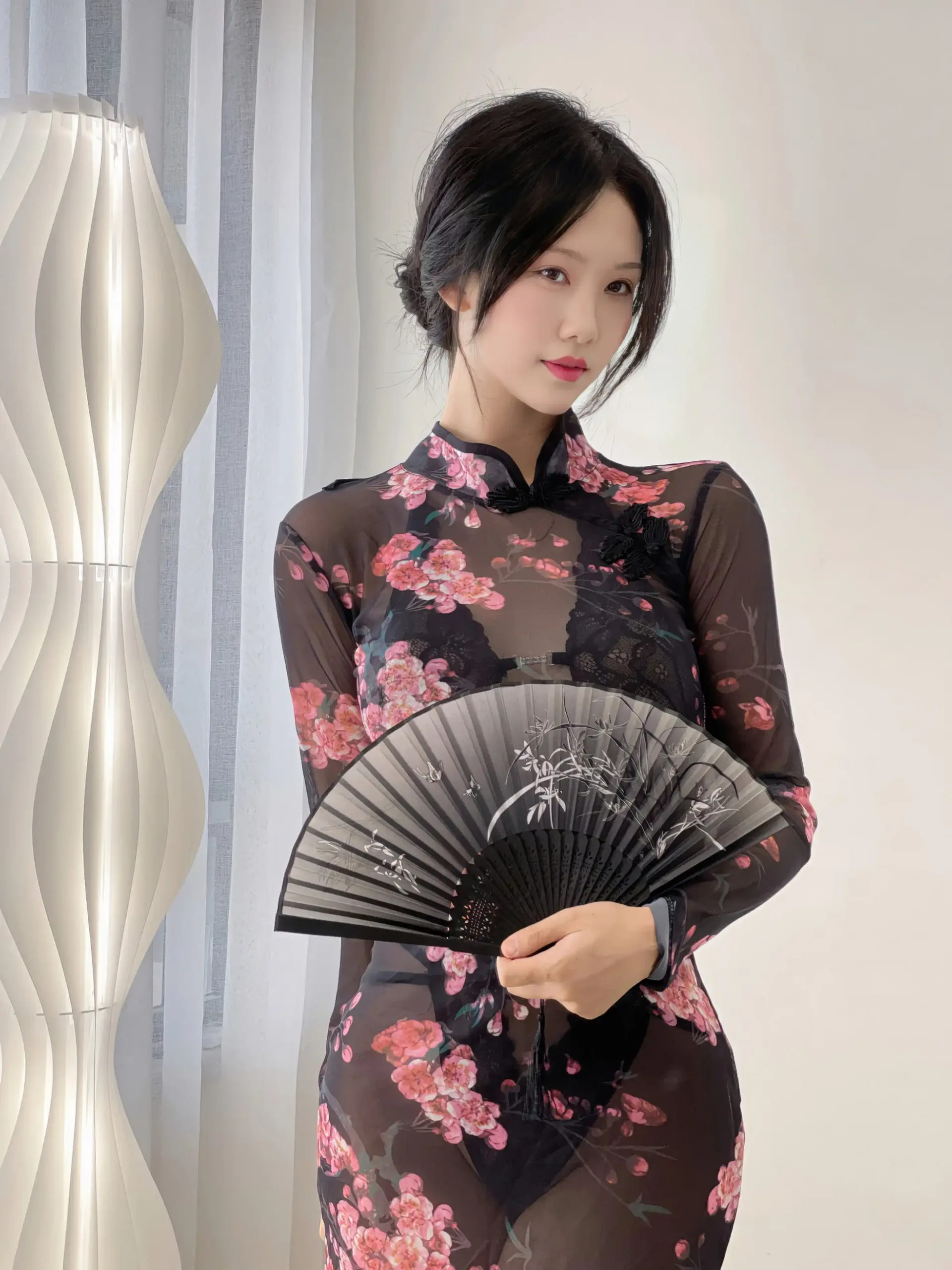 [秀人网] 第FW0469期 利世写真 58P - 第 1 张写真