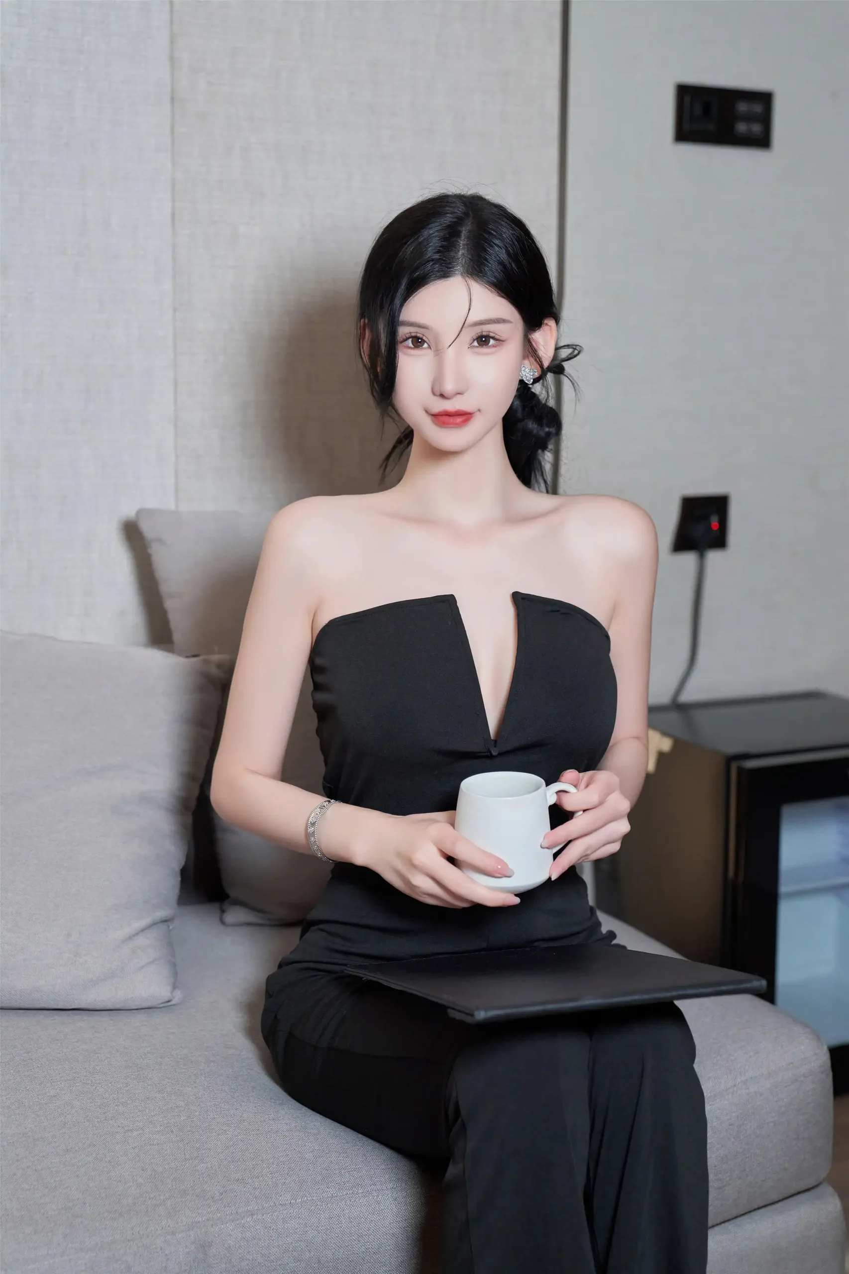 [秀人网] 第FW0512期 周于希写真 128P - 第 16 张写真