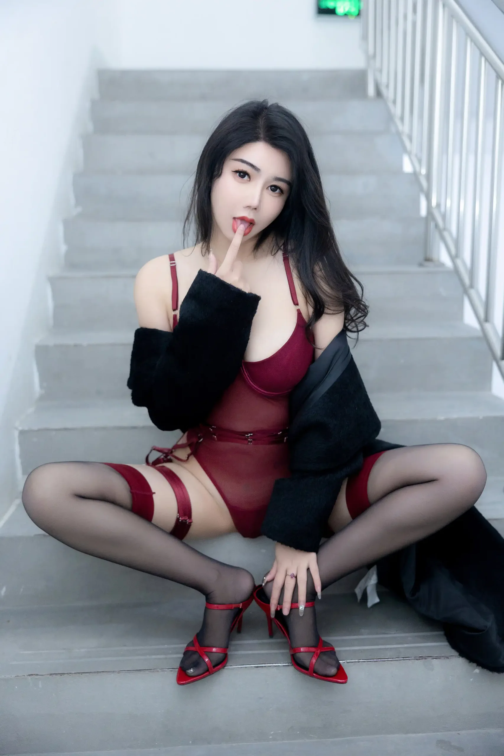 [秀人网] 第FW0590期 李若汐写真 105P - 第 42 张写真