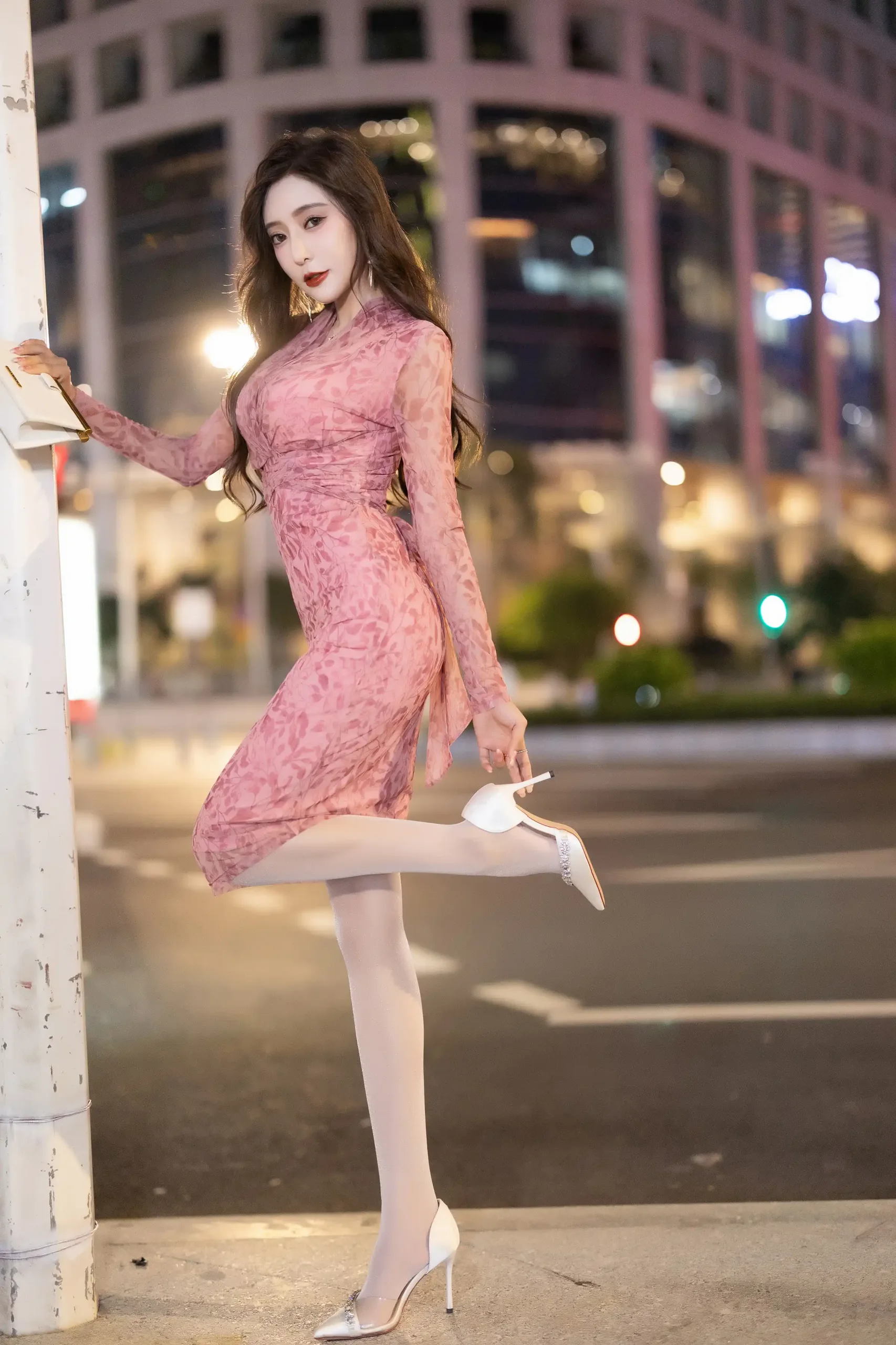 [秀人网] 第FW0619期 王馨瑶写真 118P - 第 8 张写真