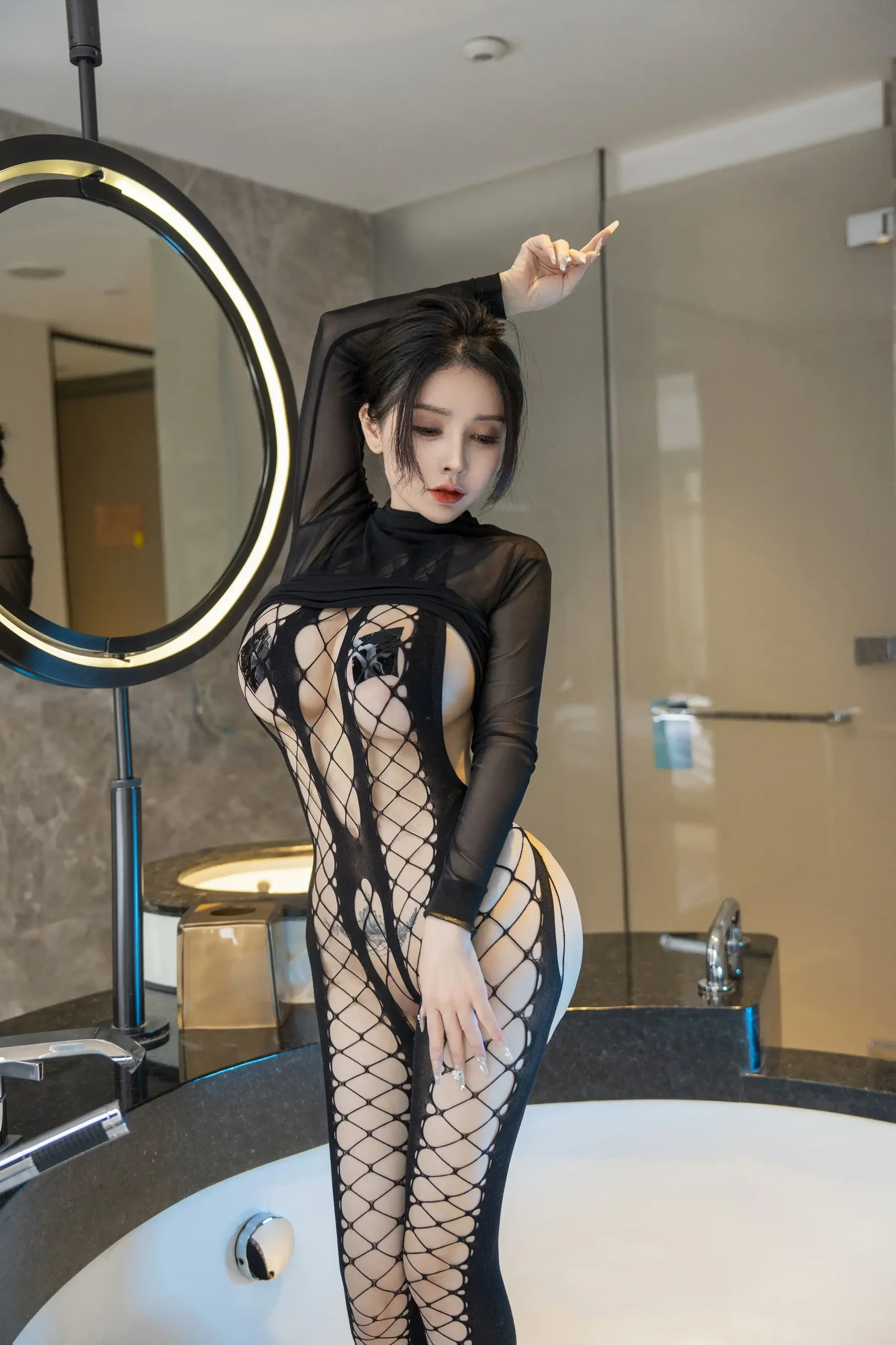 [秀人网] 第FW0660期 潘娇娇写真 111P - 第 18 张写真