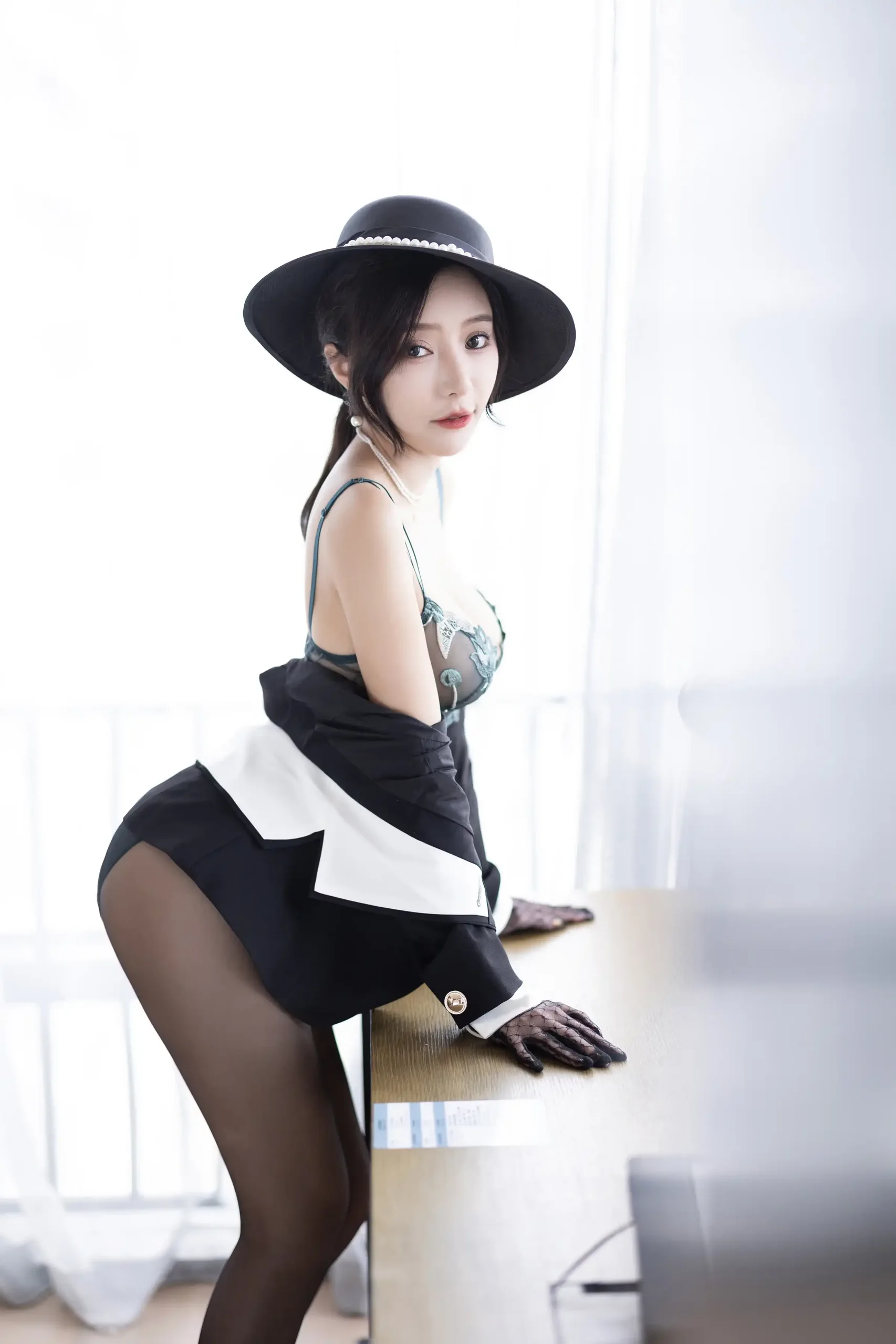 [秀人网] 第FW0665期 王馨瑶写真 111P - 第 51 张写真
