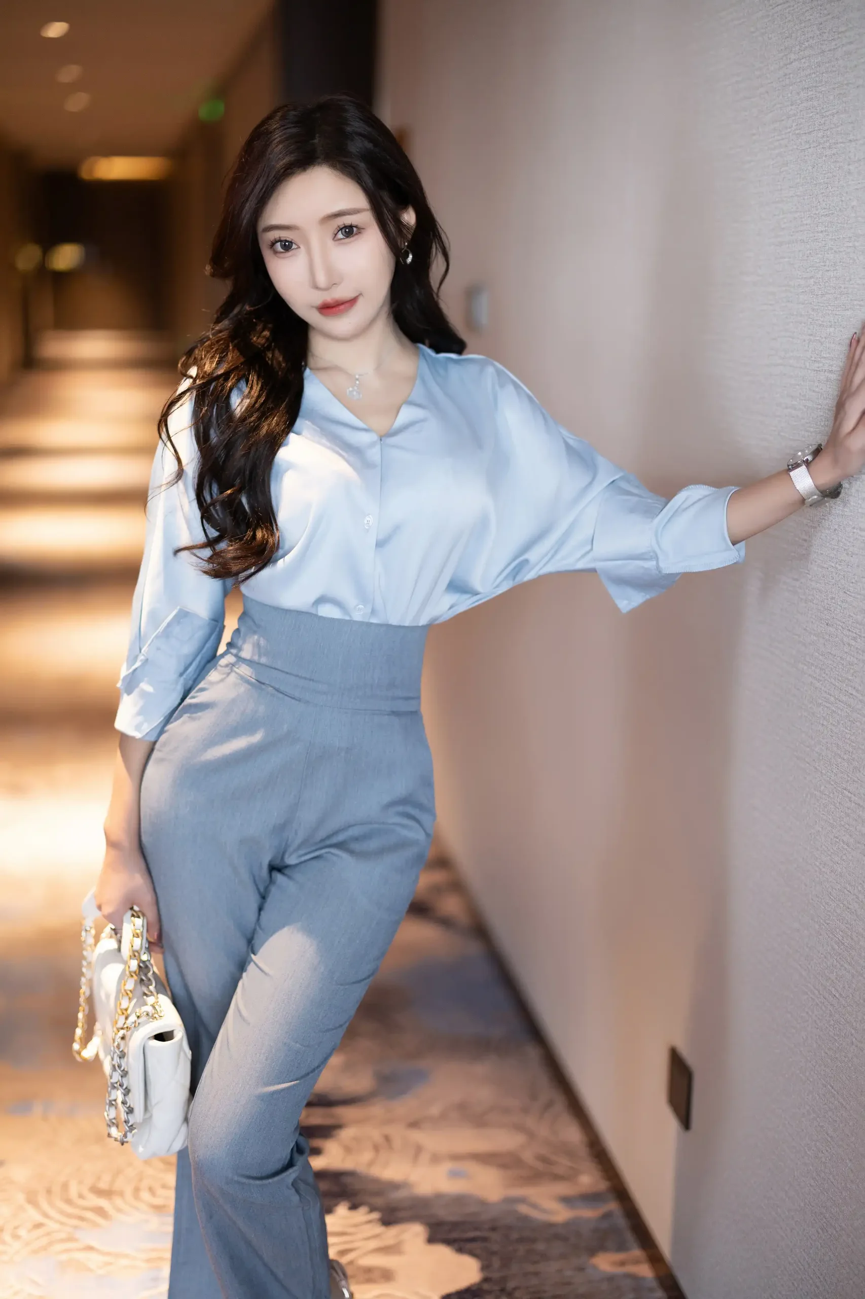 [秀人网] 第FW0667期 王馨瑶写真 117P - 第 1 张写真