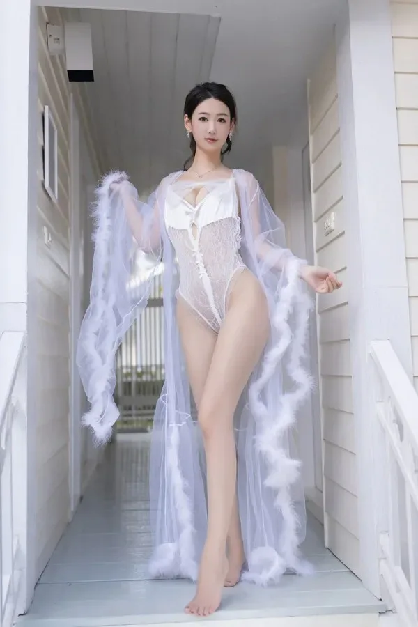 [秀人网] 第FW0677期 唐安琪写真 109P - 第 28 张写真